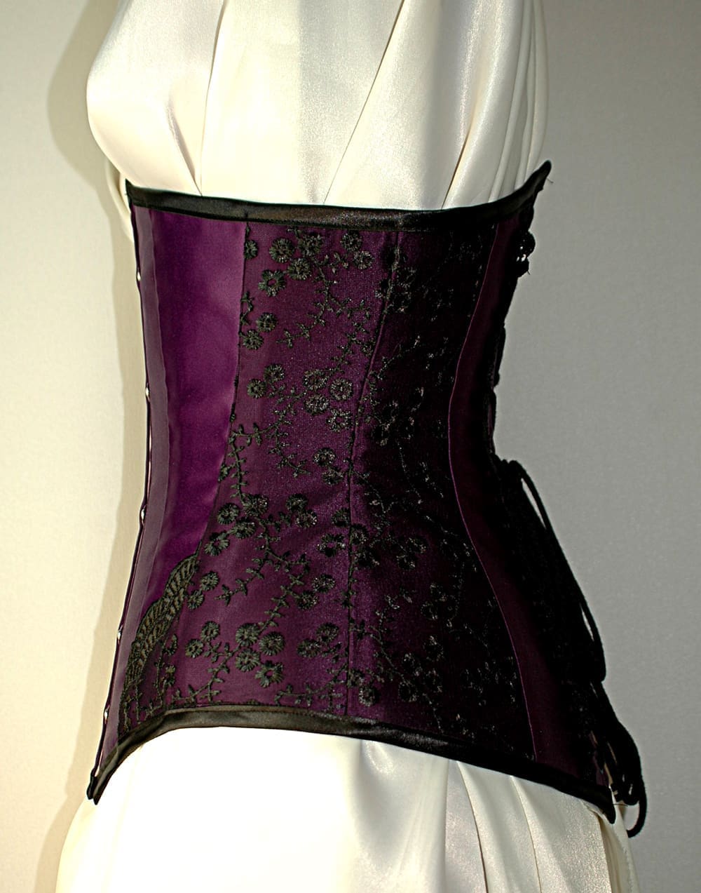 Purple and black underbust - Image 4