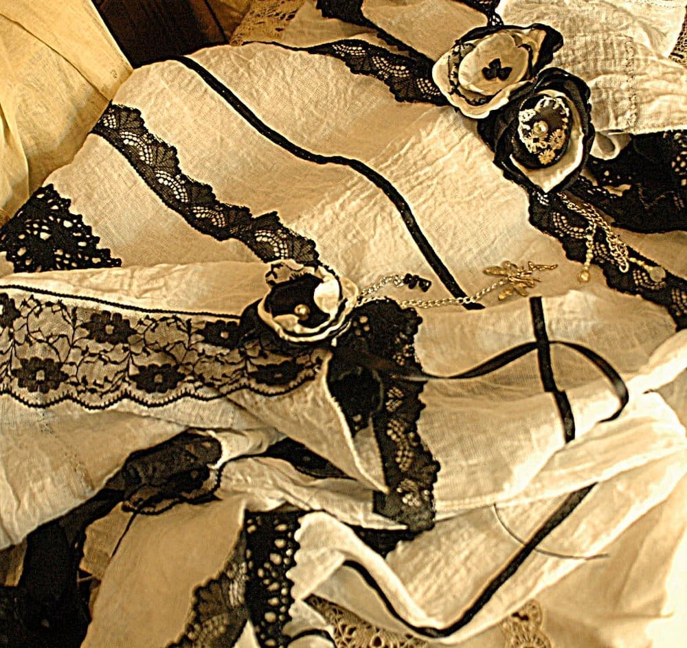 black and white embellished pashmina wrap - Image 3