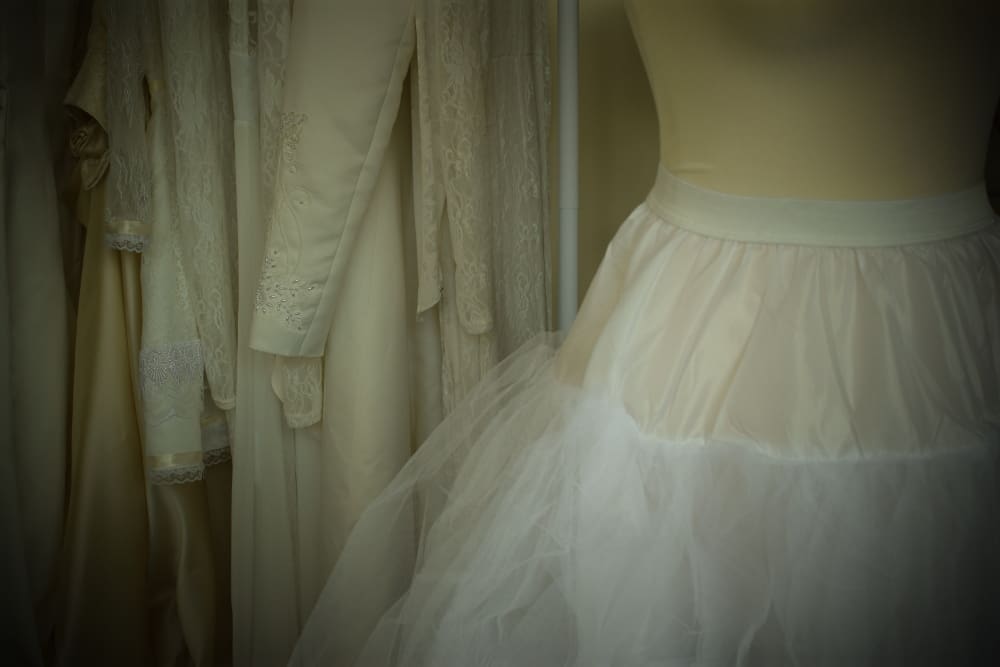 Long 'hoopless crinoline' style petticoat - Image 2